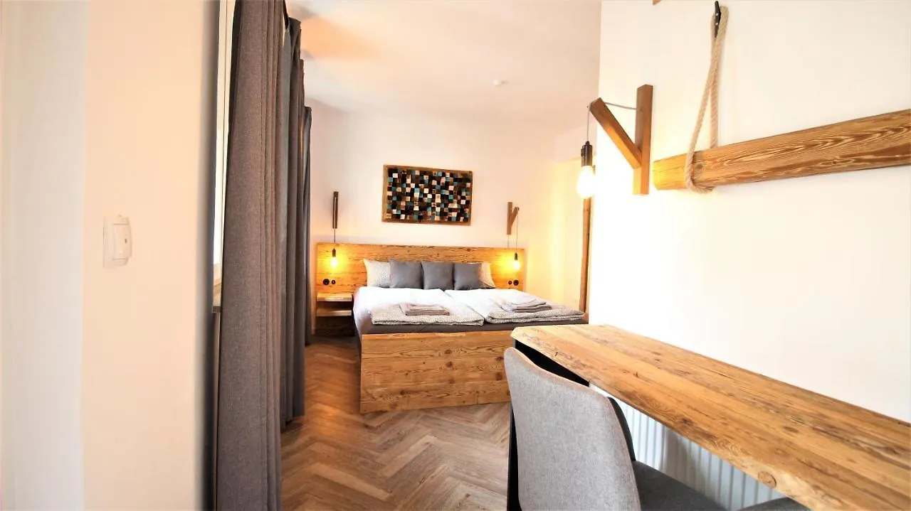 דירות וירצבורג Idyllic Setting In Center - Bright & Modern