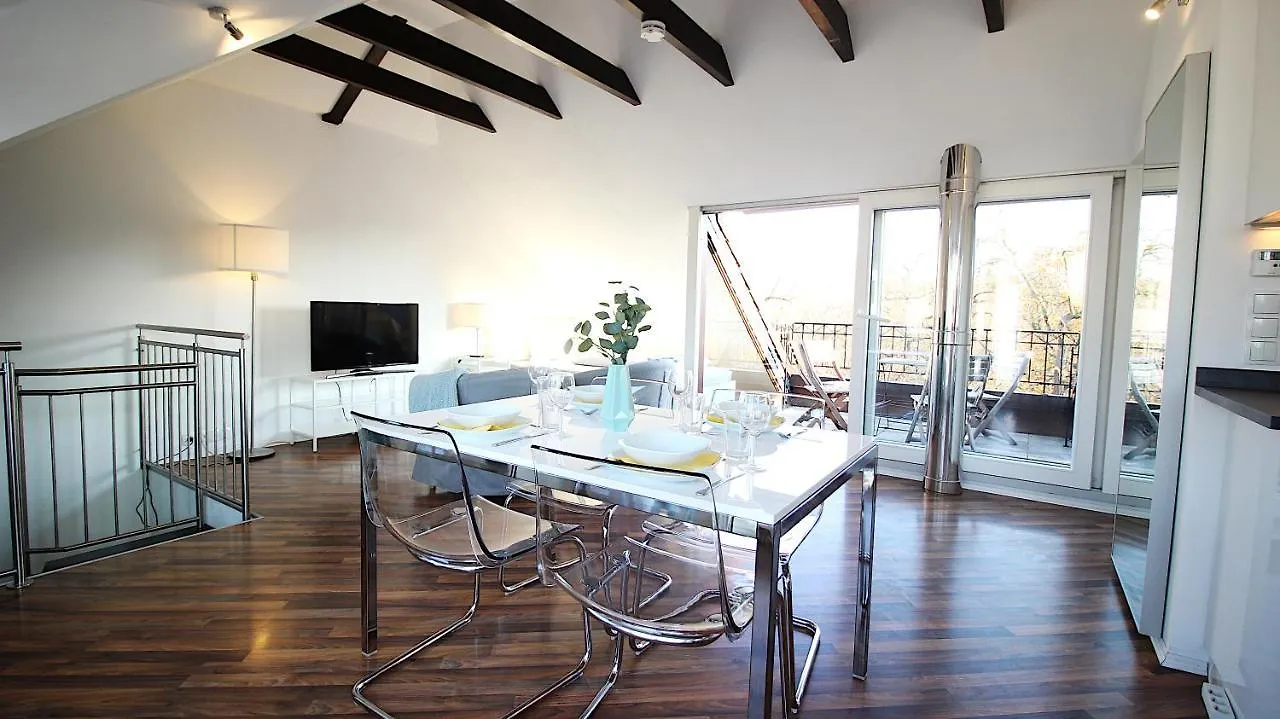 דירות וירצבורג Idyllic Setting In Center - Bright & Modern